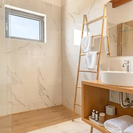 Villa Alberi - Izla Homes